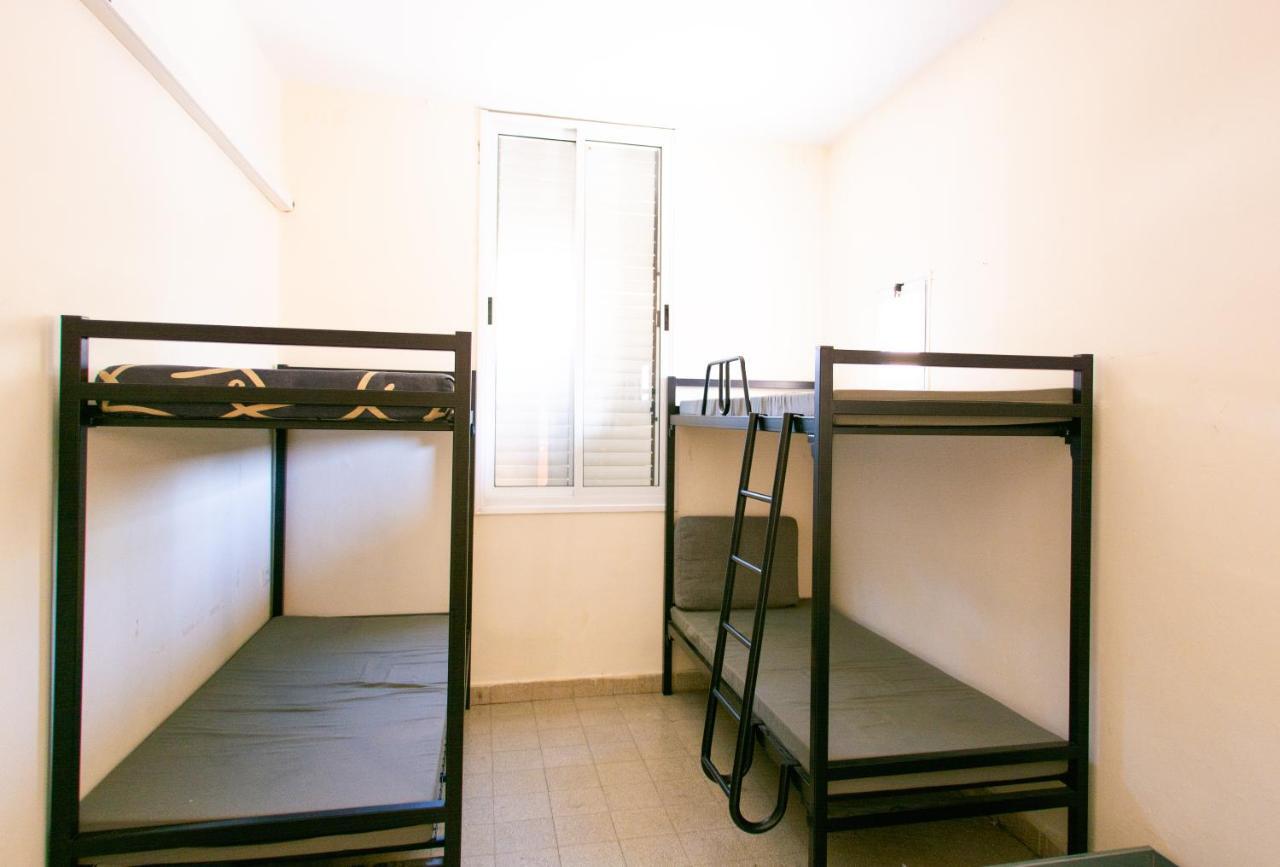 Aliyah Return Center Bed and Breakfast Degania Bet Exteriör bild